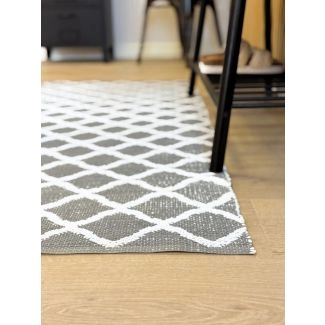 Plastmatta Mimmi Dalli Grå